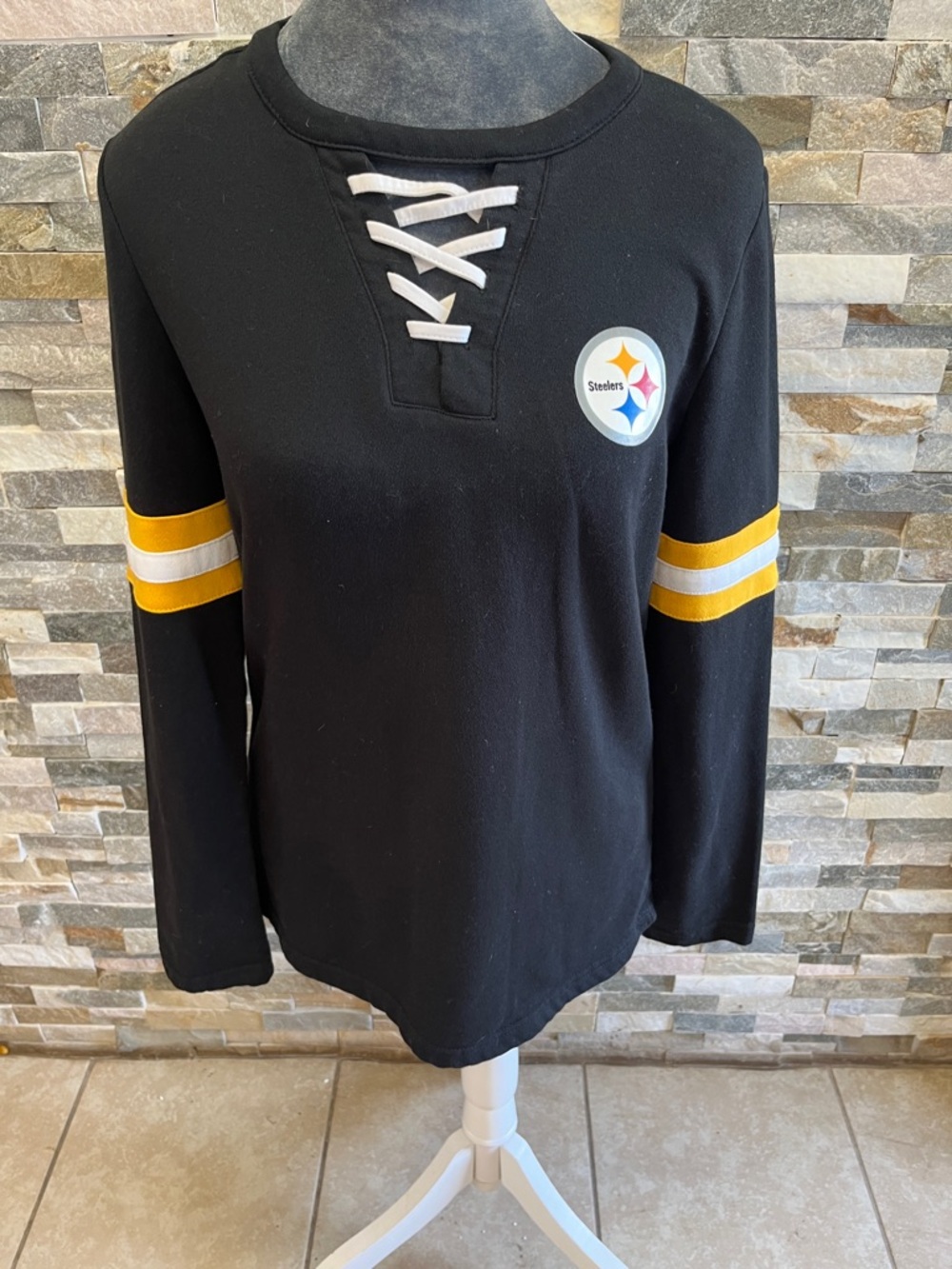Fanatics Black Women's Lace-Up Pullover Hoodie with White Laces
